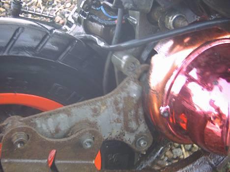 Aprilia Sonic (SOLGT) - hvis i ser efter kan i se at udstødning er bøjet ind i blæser skjoldet.. :S UPS billede 7