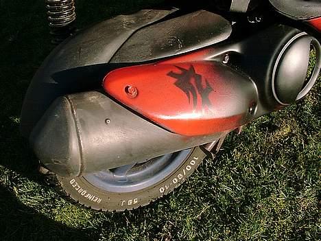 Aprilia Sonic GP - det gamle standartrør som jeg har selv malet... billede 4