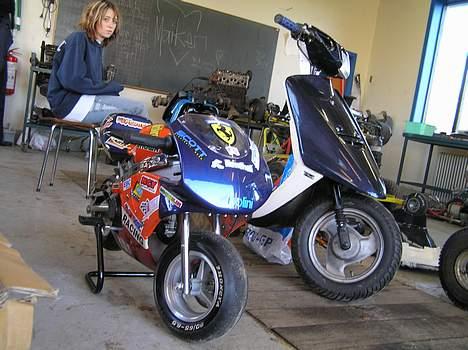 MiniBike pocketbike {Solgt} - Pocketbiken sammen med min jog billede 9