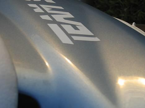 Yamaha Jog -- CRASHED - BUSTED ! - Her ses den rigtig fede farve..  billede 7