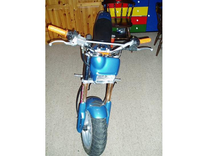 {{currentPhoto.altText}} billede {{currentPhoto.number}}