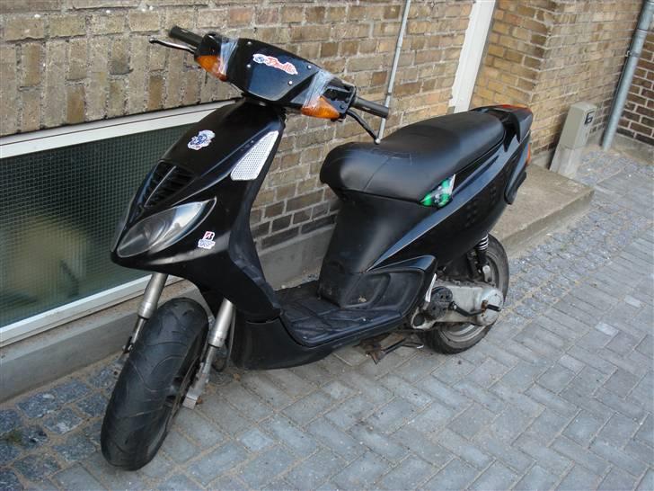 Piaggio NRG mc3 [the black rider] - så kom der sorte skjolde på og det gjorde godt billede 10