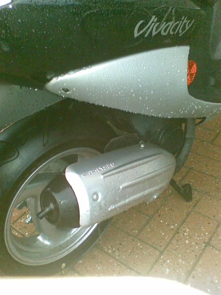 Peugeot Vivacity '07 - ¬ » Scooteren - Set fra højre side af « ° billede 7