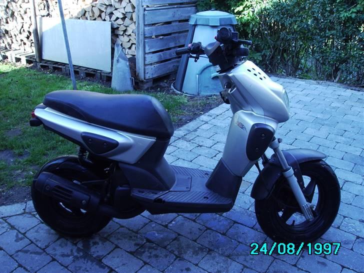 Yamaha slider SOLGT - nyt billede den 5oktober 2007  billede 2