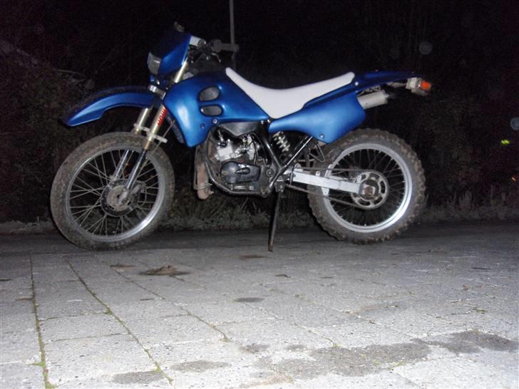 Suzuki Rmx *BYTTET :'(* - Uhh den ser da godt ud (:  (Beskidt!) billede 1