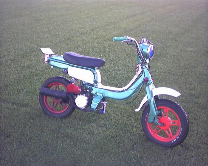 Suzuki fz 50 (SOLGT) billede 1