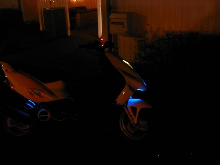 Adly Thunderbike (Fie) - Prøv at se en røv!! billede 16