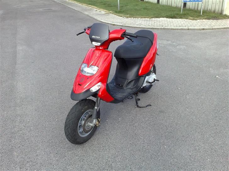 Gilera Stalker sælges - nu med skjolde :D den ligner sku sig selv(dejligt) billede 9