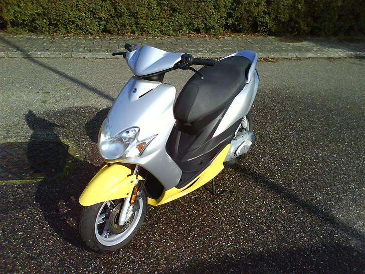 Yamaha Jog RR [Solgt] billede 7