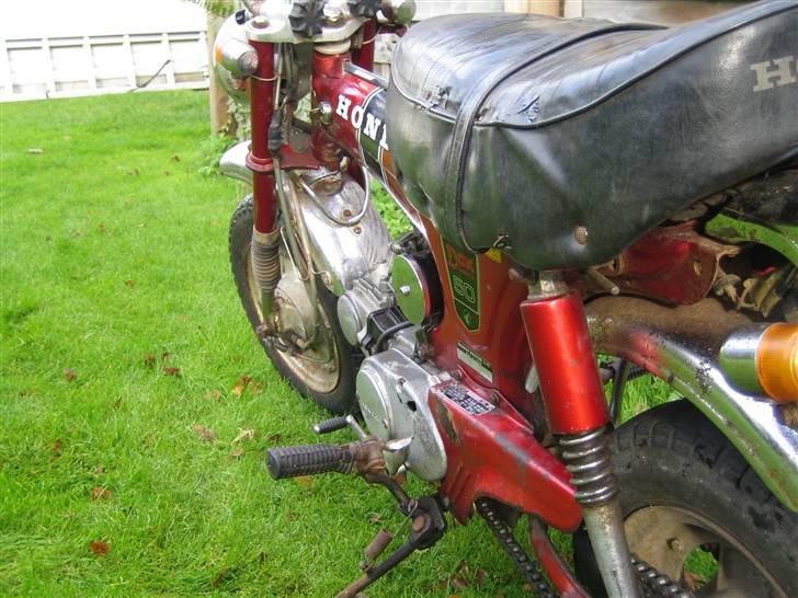 Honda Dax ST50 100% org. SOLGT - Fra siden den er bare smuk billede 3