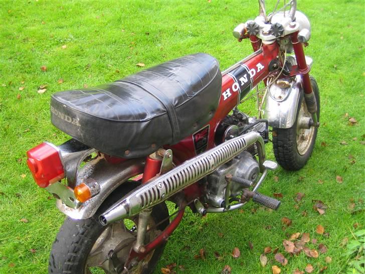 Honda Dax ST50 100% org. SOLGT - Fra siden den er bare smuk billede 5