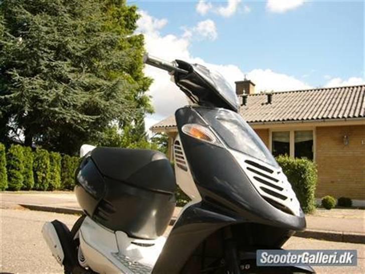 Aprilia sonic ( SOLGT ) billede 1