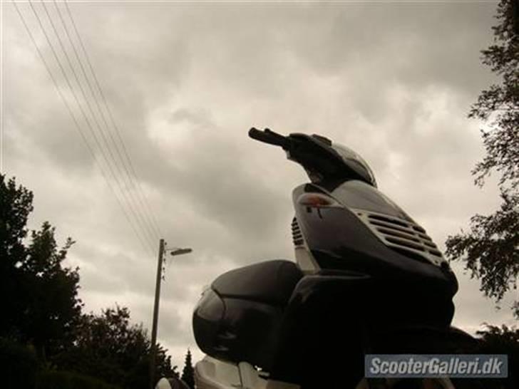 Aprilia sonic ( SOLGT ) billede 3