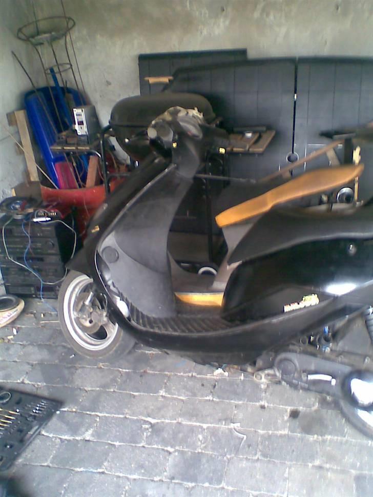 Suzuki Estilete Solgt billede 3