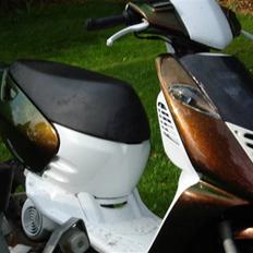 Aprilia sonic kæmilion SOLGT