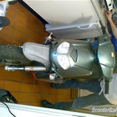 Aprilia Rally [Taget af panserne]