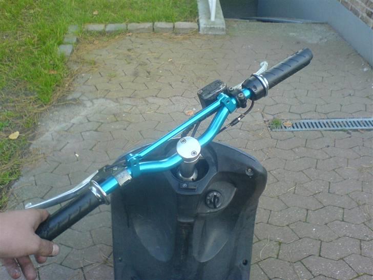 Yamaha neos [SOLGT] billede 3