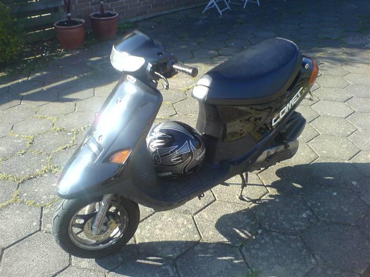 PGO Comet - Nakket den 19 Okt billede 1