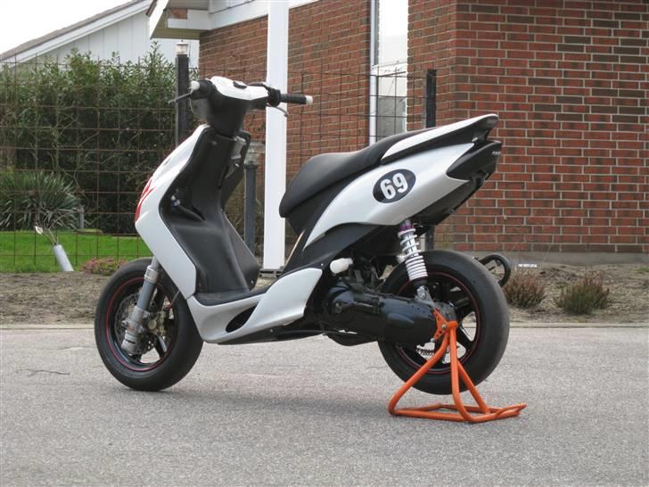 Yamaha Jog RR Solgt billede 6