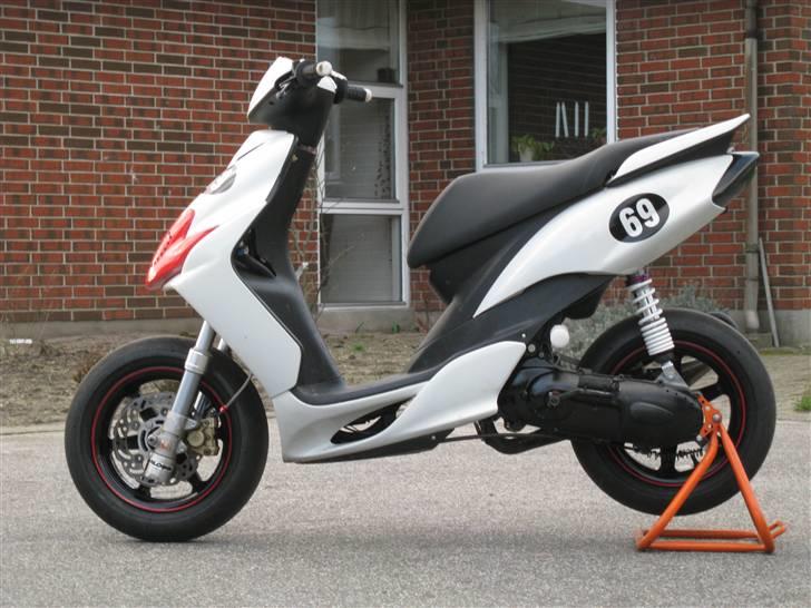 Yamaha Jog RR Solgt billede 9