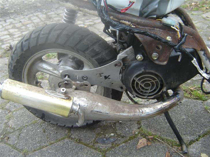 PGO adly/pgo taget a politiet billede 2