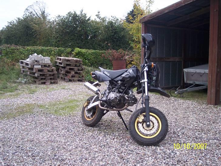 Sinski Shineray Motard (SOLGT) billede 2