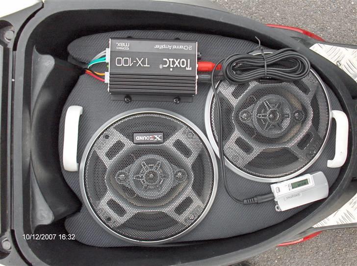 Yamaha Jog R - 12-10 2007. Anlæg. Skal bare have nogle andre håndtag så er det færdigt. billede 5