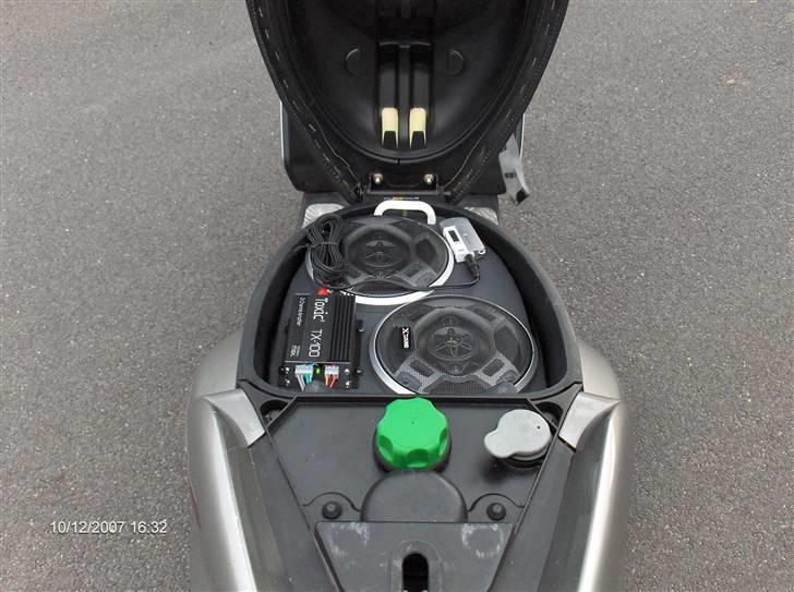 Yamaha Jog R - 12-10 2007. Anlæg. Skal bare have nogle andre håndtag så er det færdigt. billede 6