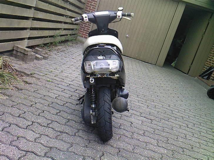 Yamaha JoG Fs (SOLGT) - når røven er god er alting godt.. eller hvordan er det nu =P billede 18