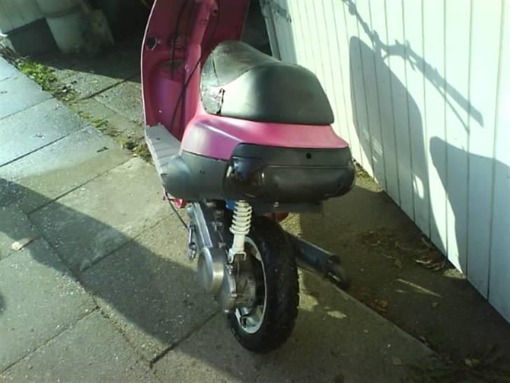 Piaggio Zip TIL SOLGT billede 4
