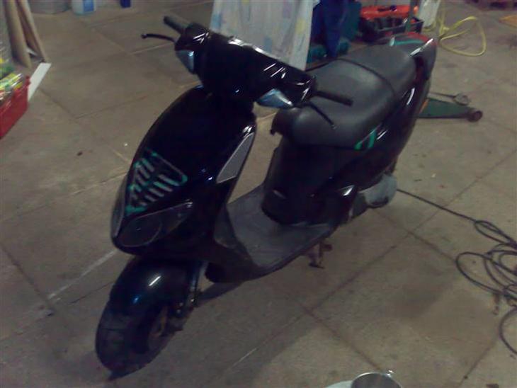 {{currentPhoto.altText}} billede {{currentPhoto.number}}