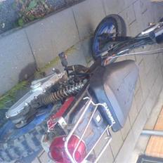 Suzuki FZ50 ( Smidt ud)