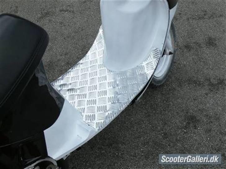 PGO  comet SOLGT billede 2