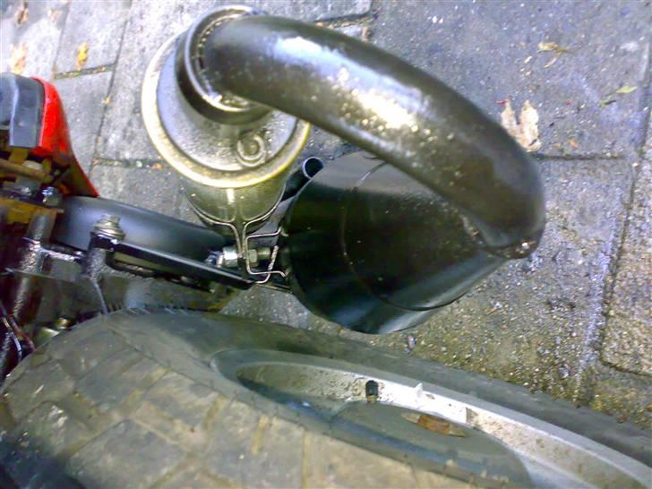 Aprilia Rally [Taget af panserne] billede 11