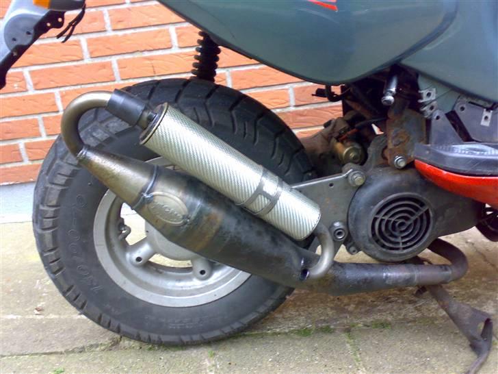 Aprilia Rally [Taget af panserne] billede 12