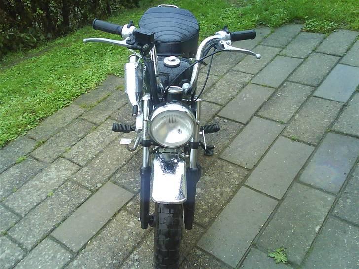 Skyteam Monkey SOLGT billede 5