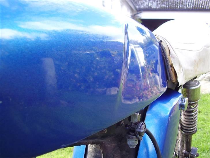 Yamaha 4g dx byttet til rs 50. - den lak er bar nice ;) og stadig pæn og blank billede 3