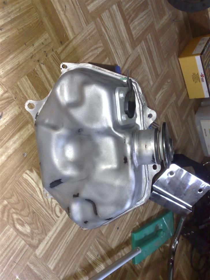 Yamaha Jog fs | Før - Tanken, skal snart males :b billede 7