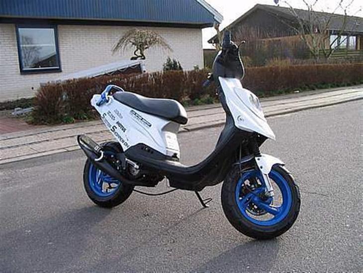 {{currentPhoto.altText}} billede {{currentPhoto.number}}