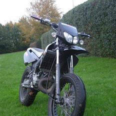 Derbi senda X-treme sm LC SOLGT