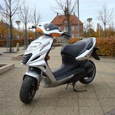 Suzuki AY-50 Katana LC (SOLGT)