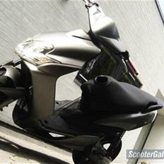 Yamaha Jog r ( SOLGT )
