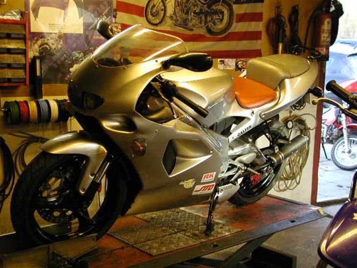 Aprilia RS50 *SSC* [SOLGT] - rs125.. det er min onkels.. med polini tun så det er på185cc.. køre ca 190 :) billede 19