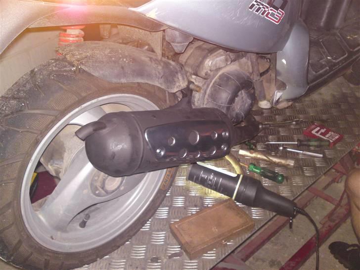 Piaggio NRG Mc3 Sport - Mit nye udstødning. bare et billig et fra Thansen. billede 2