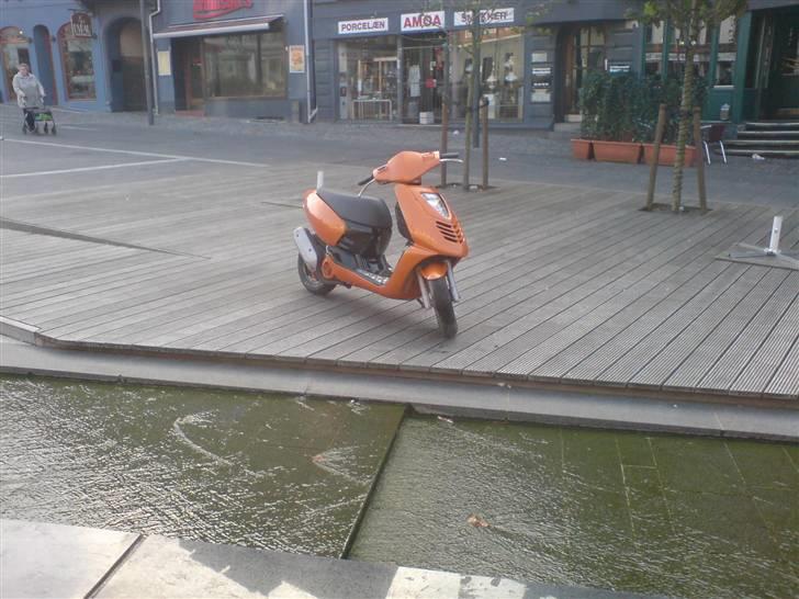 Aprilia sonic   SLOGT !!! billede 1