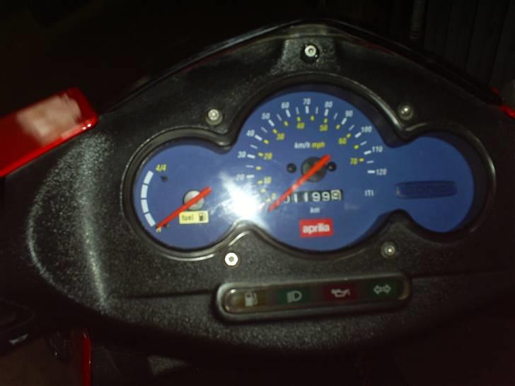 Aprilia Sonic GP SOLGT (9000) billede 4