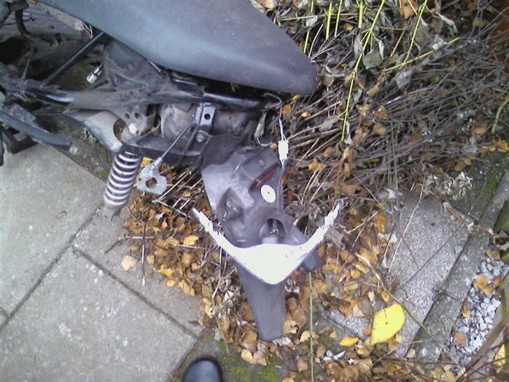 Suzuki estilete solgt for 1500  billede 3