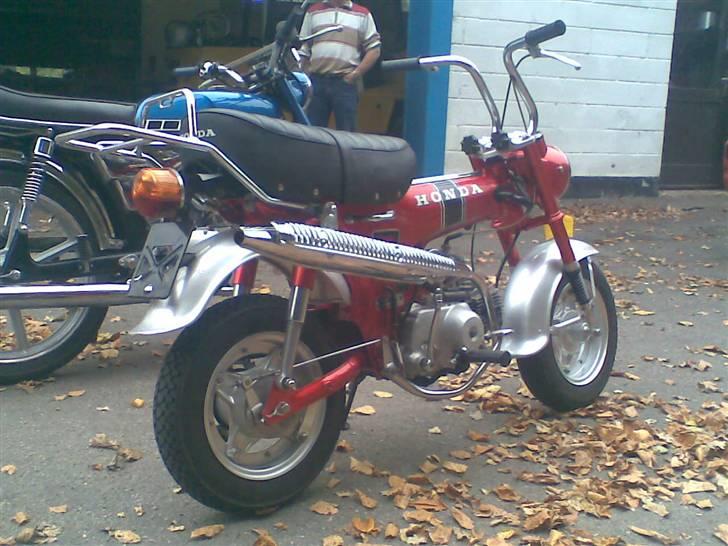 Honda dax st 50 solgt - som ny billede 6