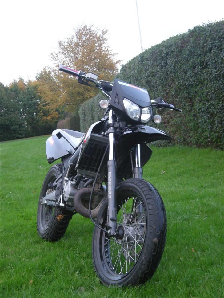 Derbi senda X-treme sm LC SOLGT billede 1