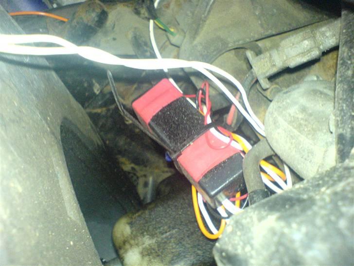 PGO Dr. Big - Neon boksen, som afvikler strømmen (Forresten ikke vandtæt skal jeg lige sige :D) billede 6